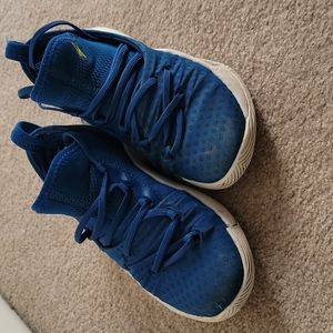 Under amour kids shoes size 12